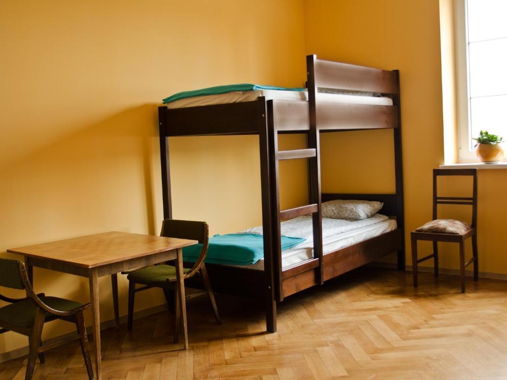 Tramp Aparthostel Krakau Buitenkant foto