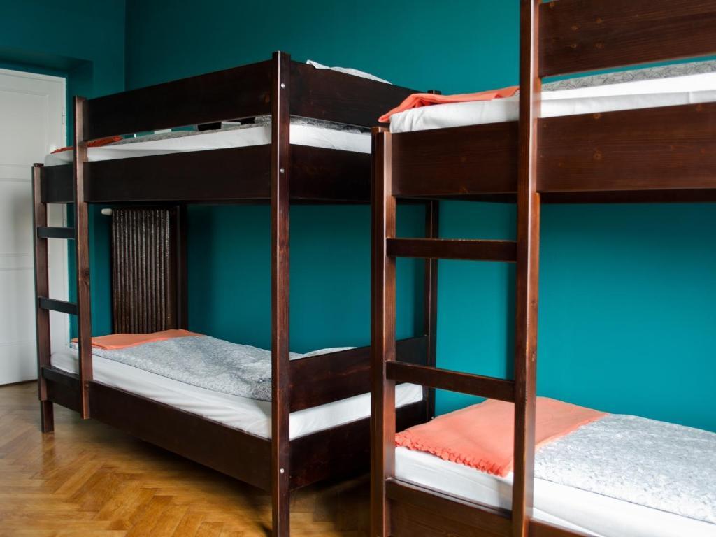 Tramp Aparthostel Krakau Buitenkant foto