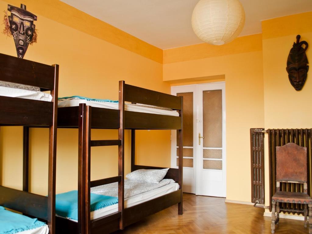 Tramp Aparthostel Krakau Buitenkant foto