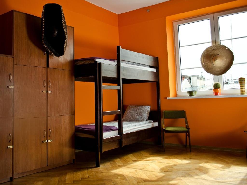 Tramp Aparthostel Krakau Buitenkant foto