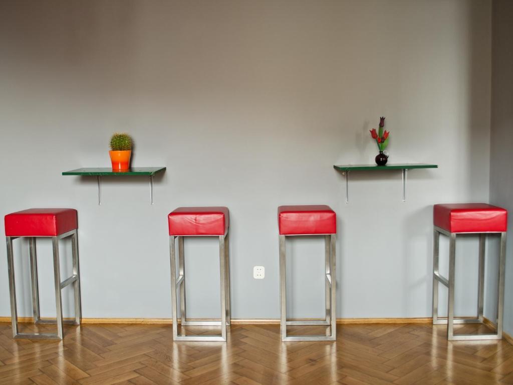 Tramp Aparthostel Krakau Buitenkant foto