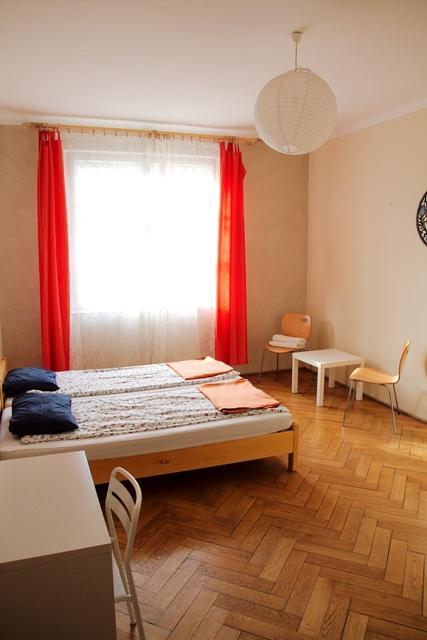 Tramp Aparthostel Krakau Buitenkant foto
